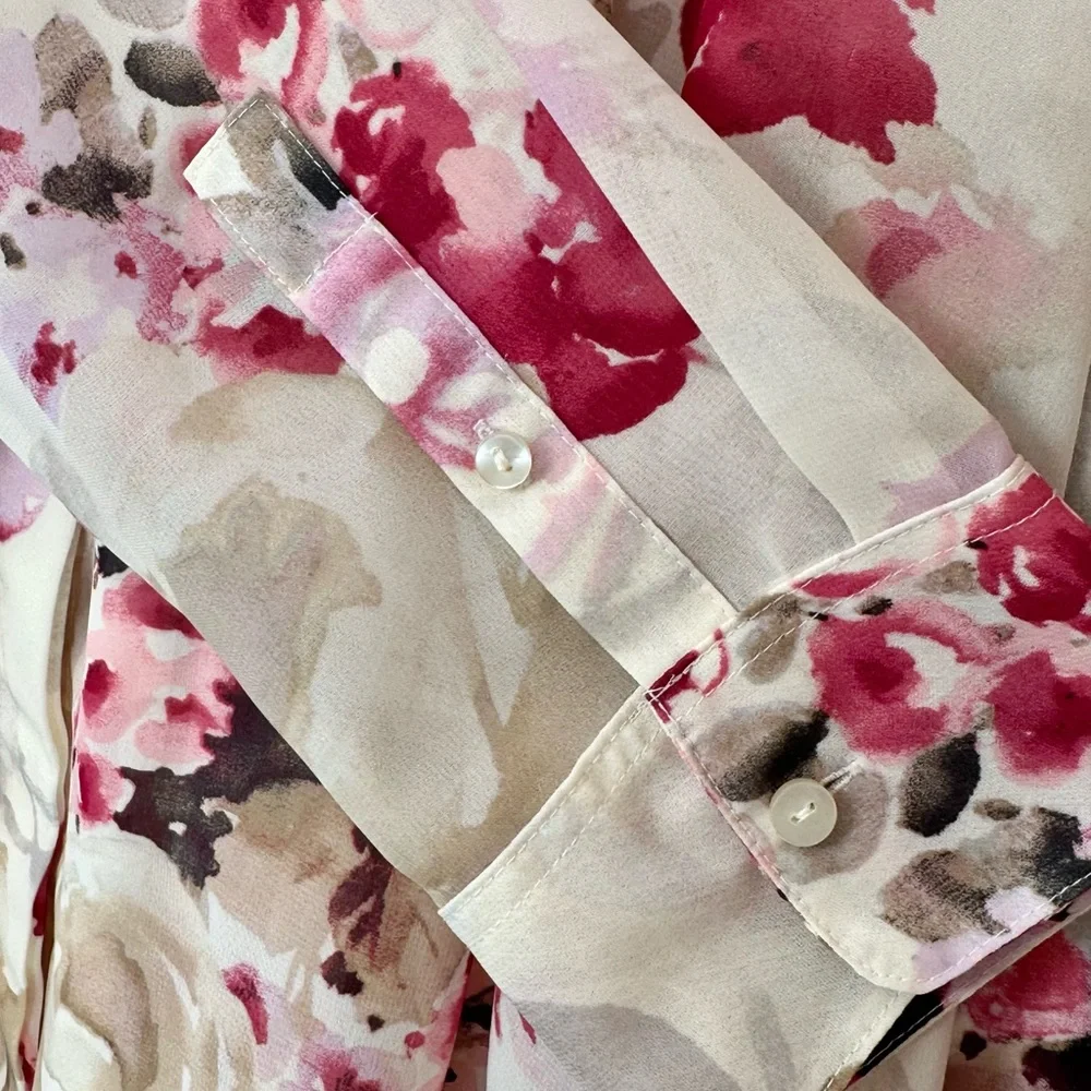 Chaps Pink & Cream Floral Button Up Blouse with Pleated Back - Picture 4 of 6